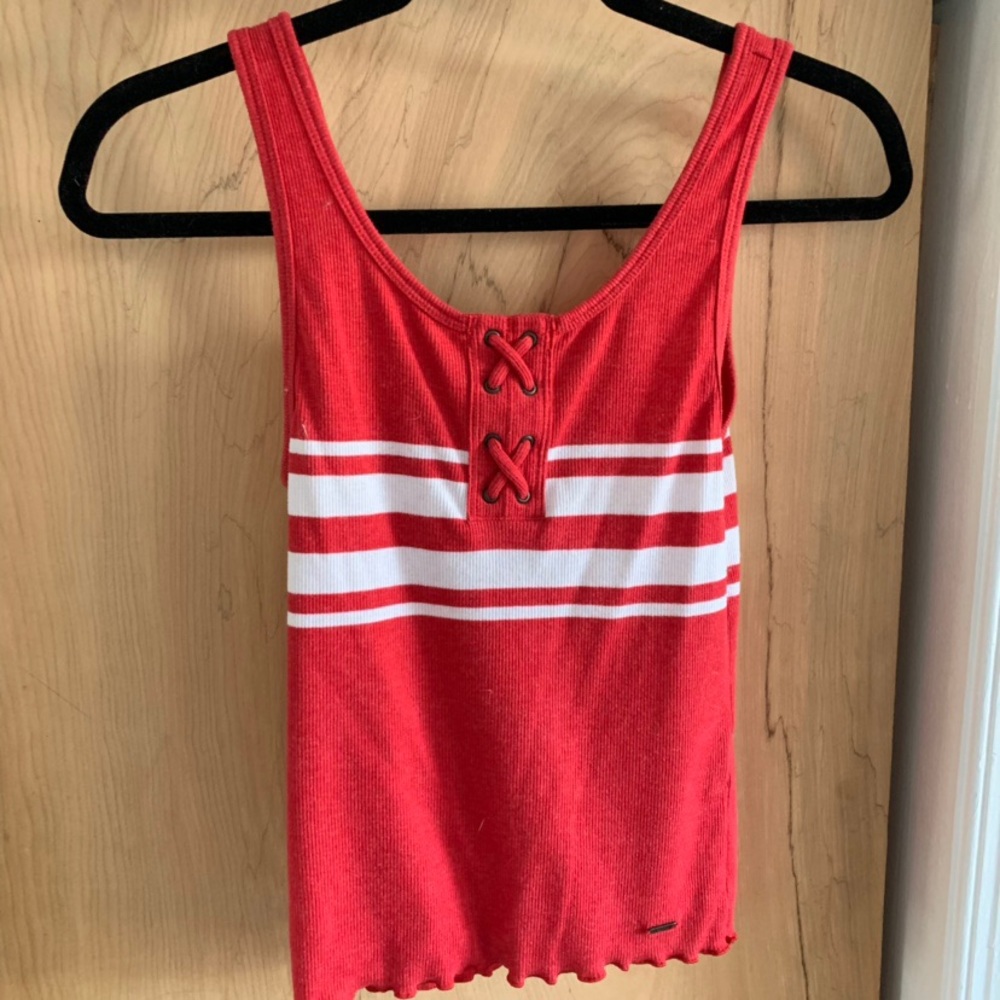 ♦️Hollister Tank Top♦️